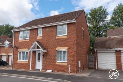 Avill Crescent, Taunton