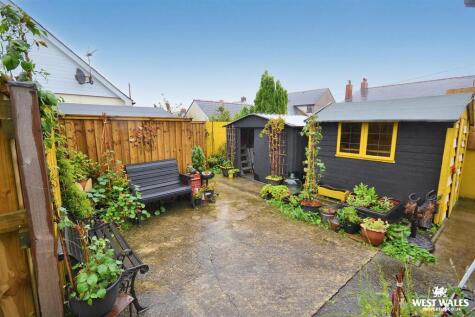 Crug Yr Efydd, Crymych