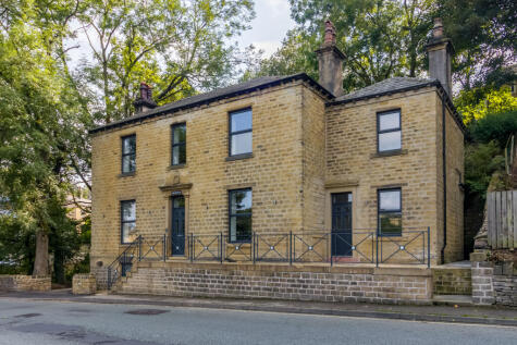 Manchester Road, Slaithwaite, Huddersfield, HD7