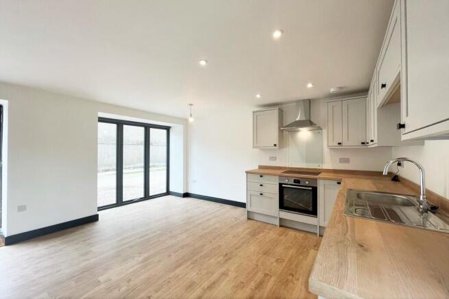 Kitchen / Living ...