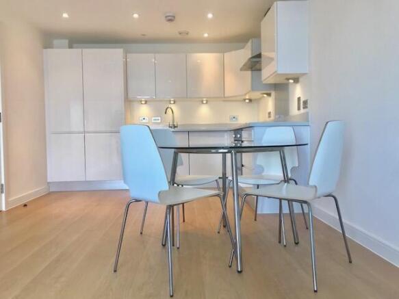 Kitchen/Dining