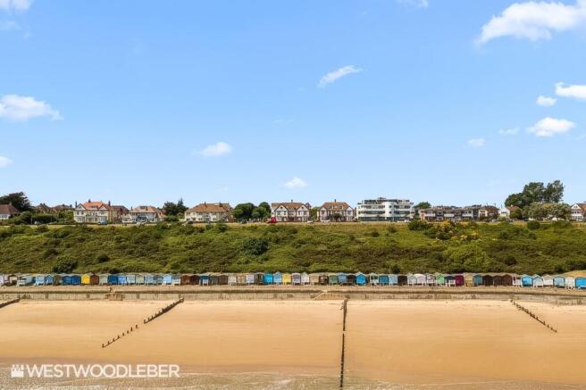 Frinton_1-upscale...