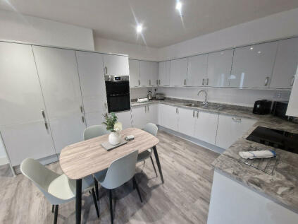 Abertillery - 2 bedroom apartment for sale