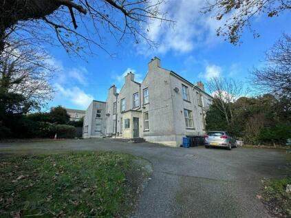 Holyhead - 6 bedroom block of apartments for sale