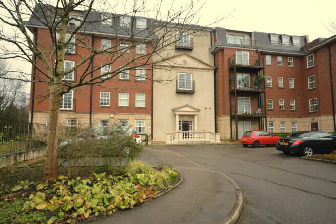 18 Wentworth Court, Higher Lane, Whitefield M45 7