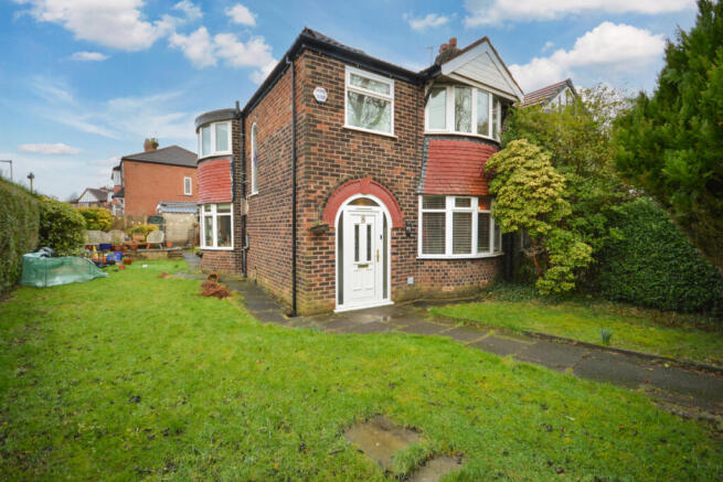 8 Chatsworth Avenue, Prestwich M25 1NN