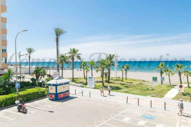 2 bedroom flat for sale in Torrox Costa, Málaga, Andalusia, Spain