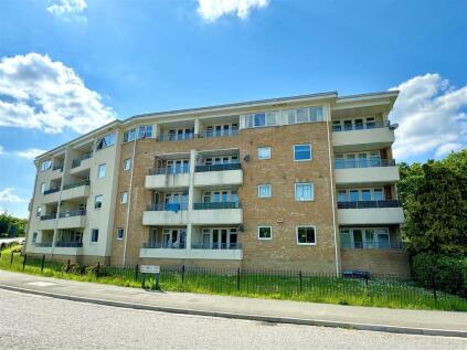 Arbour Court, Whiteley