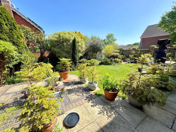 garden.jpg
