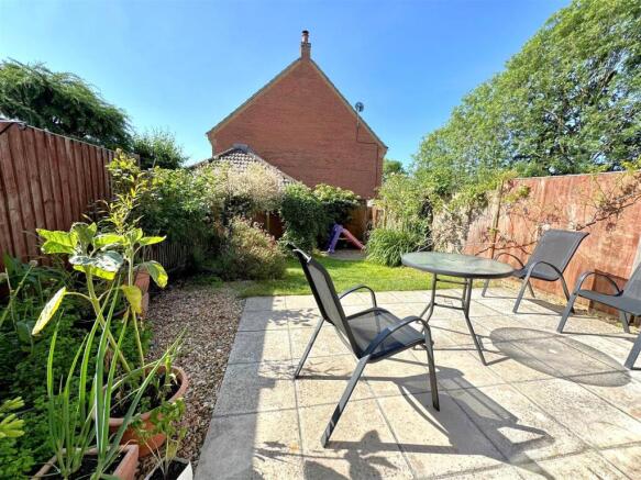 garden 2.jpg