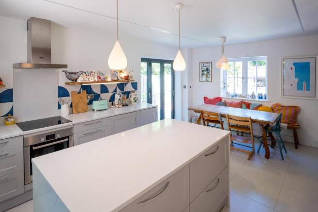 Kitchen/Dining