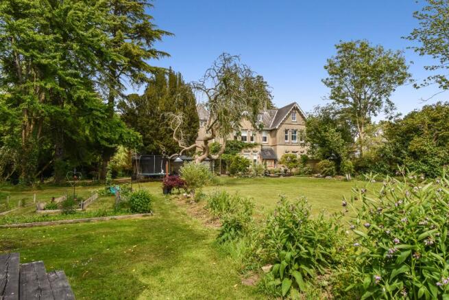 House & Garden