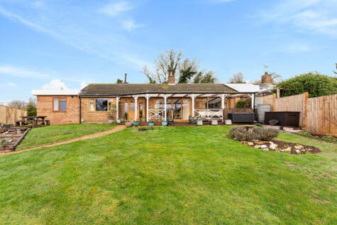 Livery Road, Winterslow ***VIDEO TOUR***