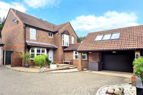 Great Ellshams, Banstead, Surrey, SM7