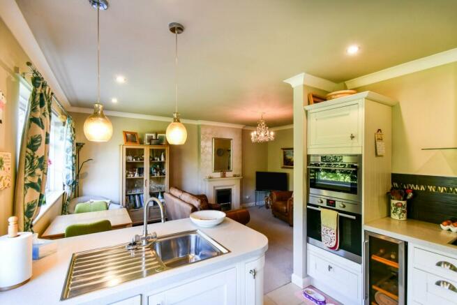 Kitchen/Lounge