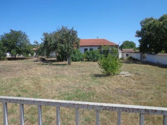 Photo 3