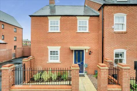 Carlisle Avenue, Towcester, Towcester