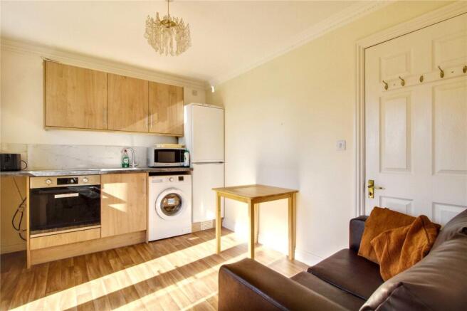 Living & Kitchen