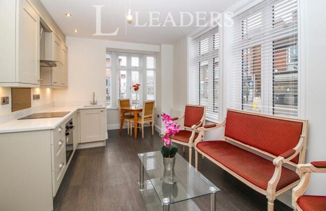 1001038565.FINALPHOT