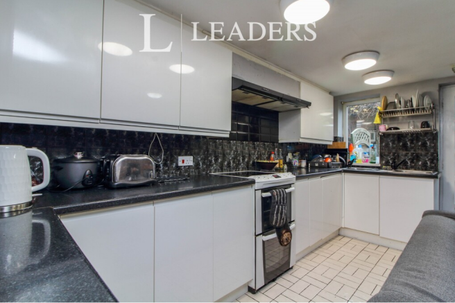 Kitchen -Chestnut St