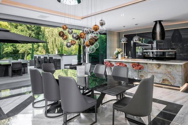 Kitchen/Dining