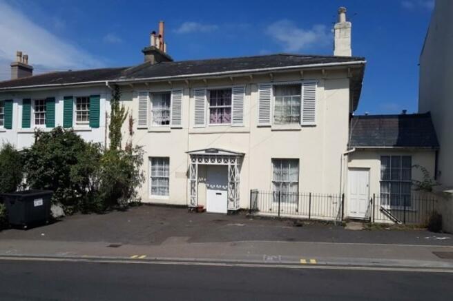 1 bedroom flat for sale in Katheryn Court, Teignmouth Road