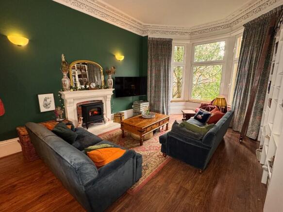 Lounge 1