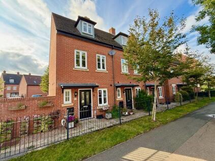Stunning Family Home - Coleridge Way
