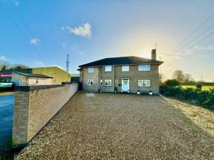 Substantial Family Home - Easton On The Hill