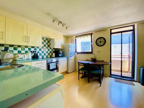 Kitchen 1