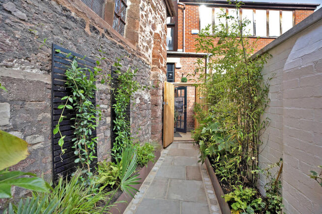 MolsHouse202418 C...