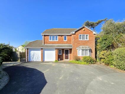 College Close, Westward Ho!