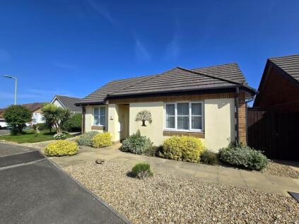 Pelican Close, Westward Ho!