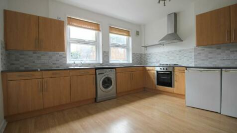York - 2 bedroom end of terrace house
