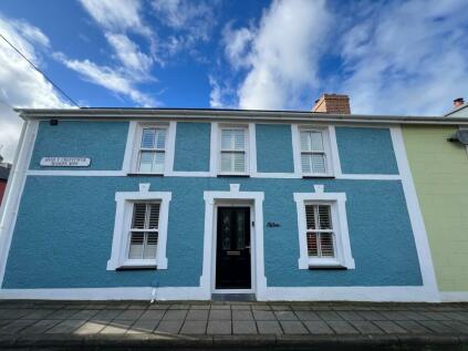 Aberaeron - 3 bedroom town house for sale