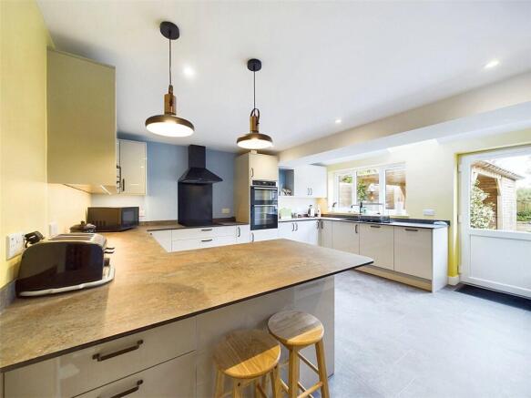 Kitchen Alt
