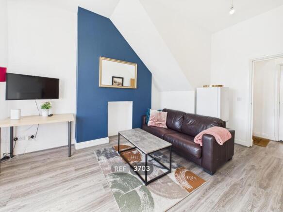 Living area/Kitchen