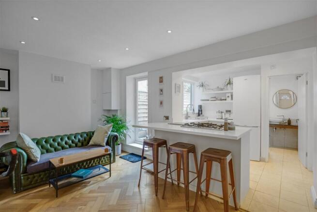 08-5cb284188-PED CP-JJ-Becondale Rd-15.jpg