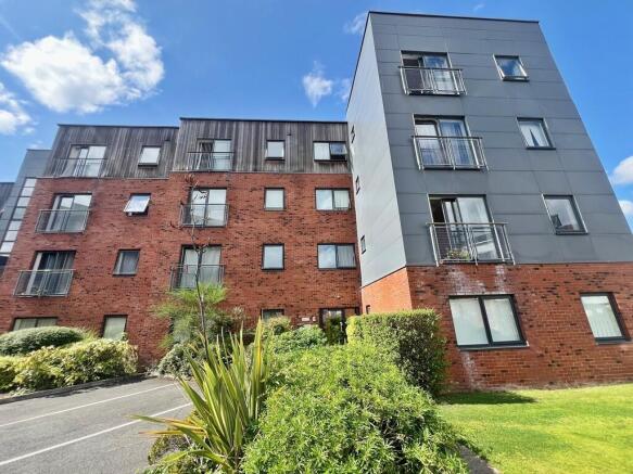 16 Dutton Court 7