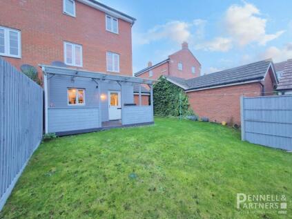 Lares Avenue, Peterborough, PE2