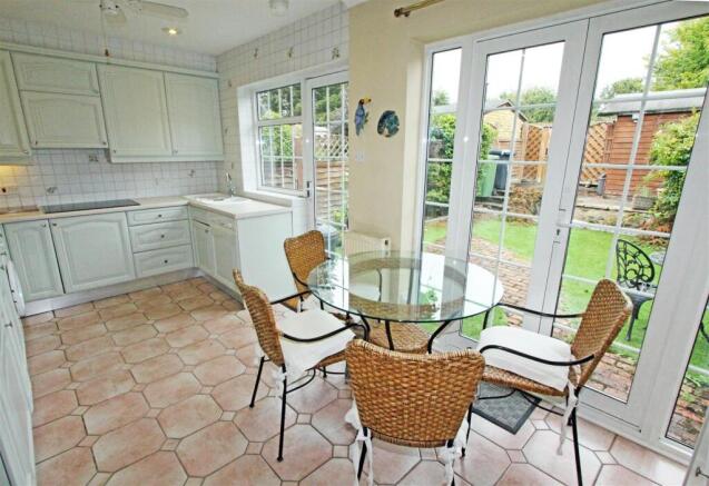 IMG_6211 breakfast kitchen.jpg