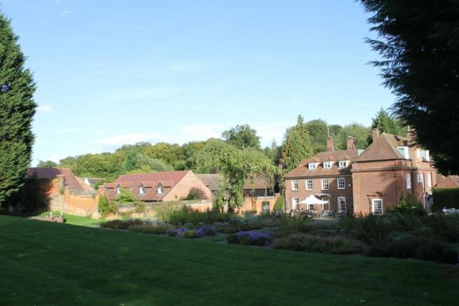 2 bedroom retirement property for sale in Broad Oak Manor, Broadoak End