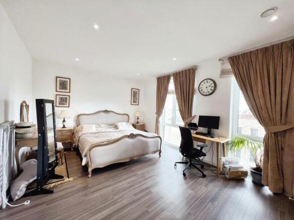BEDROOM 1