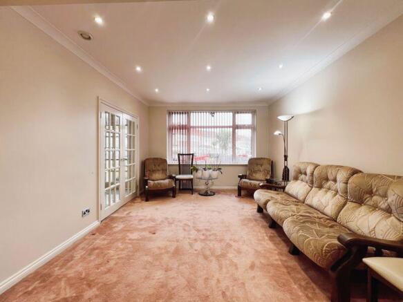 RECEPTION ROOM 1