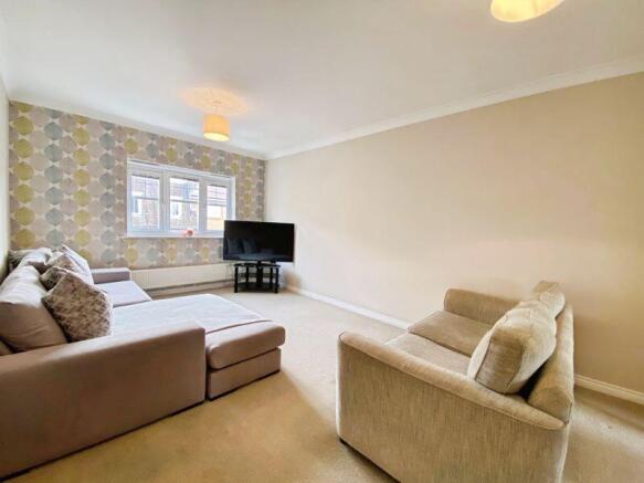 LIVINGROOM