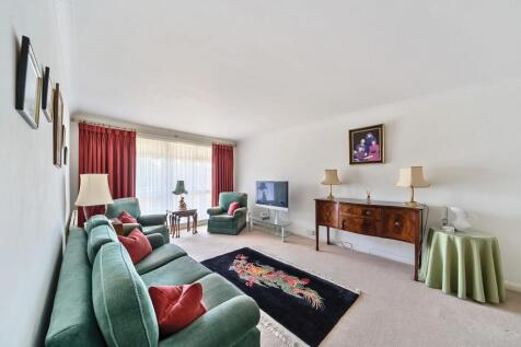 Stonegrove, Peters Lodge, HA8