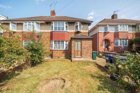 Morley Crescent, Edgware, HA8