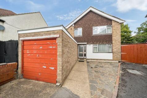 Stoneyfields Gardens, Edgware, HA8