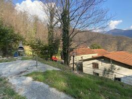 Photo of Tuscany, Lunigiana, Comano