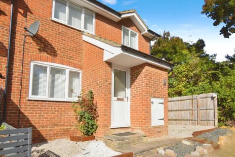 Cornwall Close, Woosehill, Wokingham, RG41